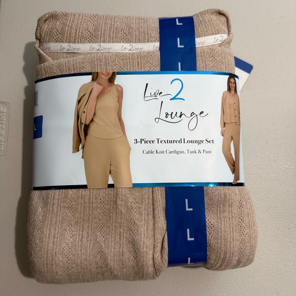 Beige 3-Piece Textured Lounge Set